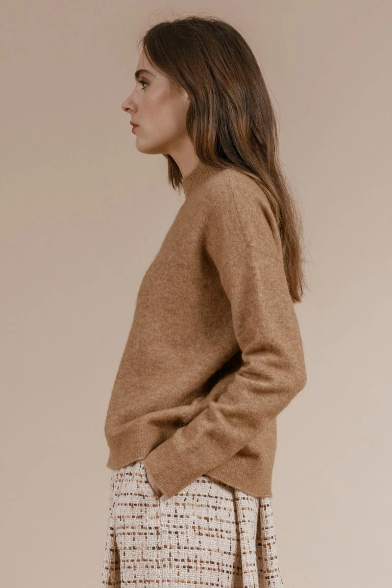 Andiata, Naisten Neule, Sylvana Knit Konjakinruskea 4 Andiata, Naisten Neule, Sylvana Knit Konjakinruskea - Image 2