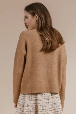 Andiata, Naisten Neule, Sylvana Knit Konjakinruskea 9 Andiata, Naisten Neule, Sylvana Knit Konjakinruskea -Kekäle andiata naisten neule sylvana knit konjakinruskea 3