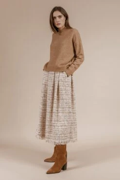 Andiata, Naisten Neule, Sylvana Knit Konjakinruskea 11 Andiata, Naisten Neule, Sylvana Knit Konjakinruskea -Kekäle andiata naisten neule sylvana knit konjakinruskea 5