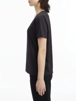 Calvin Klein T-paita, SMOOTH COTTON V NECK TEE SS Musta -Kekäle calvin klein t paita smooth cotton v neck tee ss musta 3