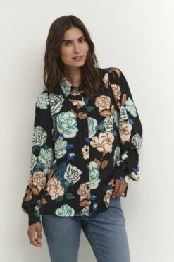 Culture Naisten Paitapusero THORA SHIRT Musta Kuosi