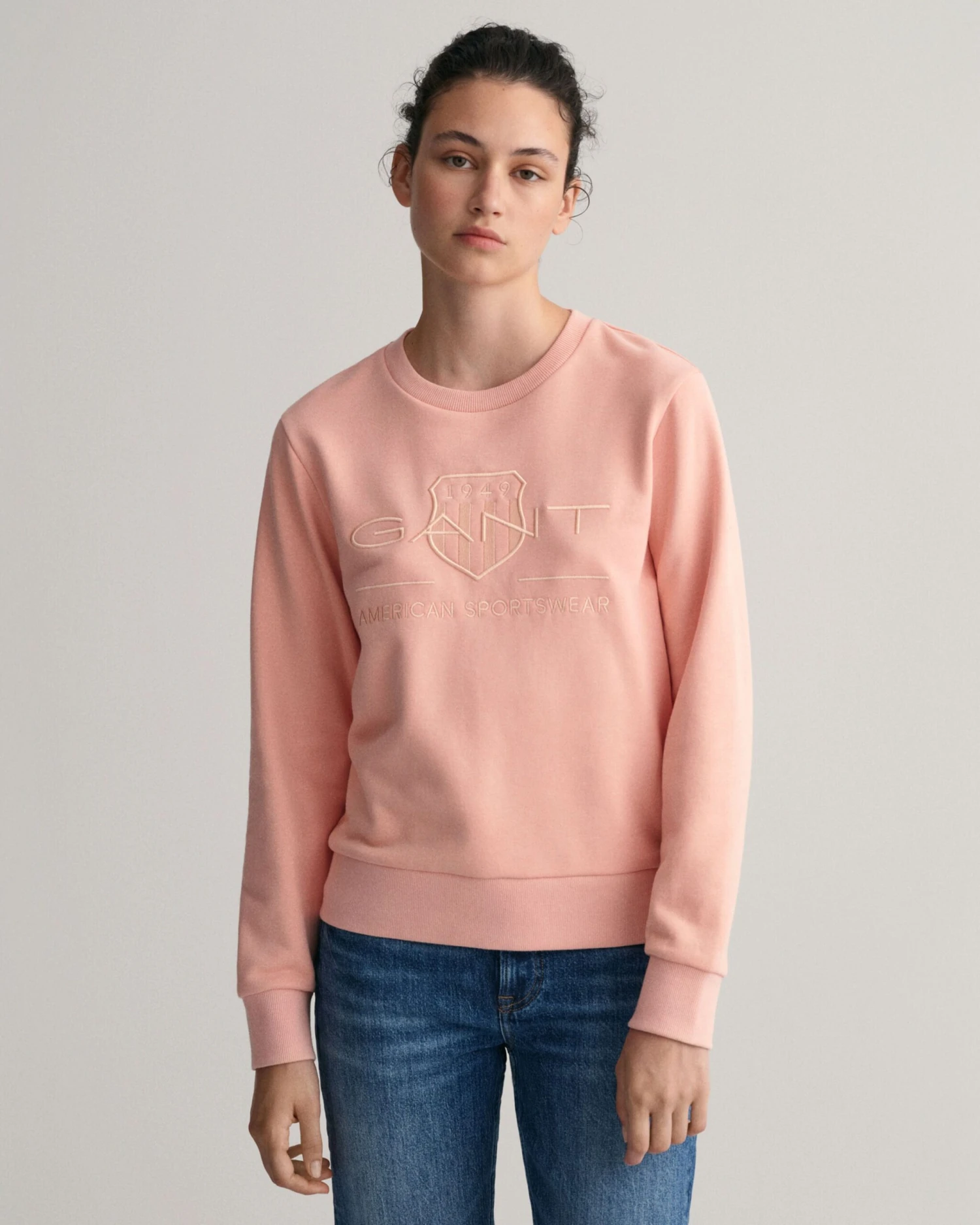 Gant College, TONAL ARCHIVE SHIELD SWEAT Persikka 3 Gant College, TONAL ARCHIVE SHIELD SWEAT Persikka