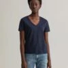 Gant Naisten T-paita ORIGINAL V-NECK SS T-SHIRT Tummansininen -Kekäle gant naisten t paita original v neck ss t shirt tummansininen 1