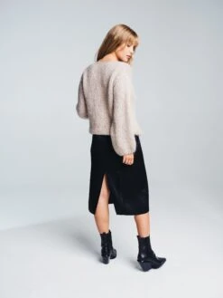 Halo Naisten Neule HUURRE HANDKNITTED WRAP KNIT Hiekka -Kekäle halo naisten neule huurre handknitted wrap knit hiekka 5