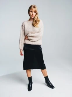 Halo Naisten Neule HUURRE HANDKNITTED WRAP KNIT Hiekka -Kekäle halo naisten neule huurre handknitted wrap knit hiekka 6