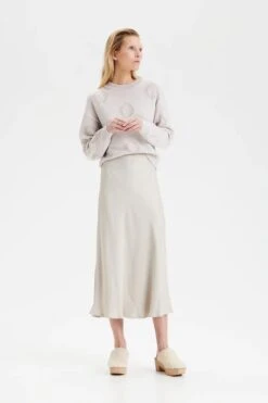 Halo Naisten Neulepusero HáLO O-LOGO CREWNECK IN PEARL Kitti