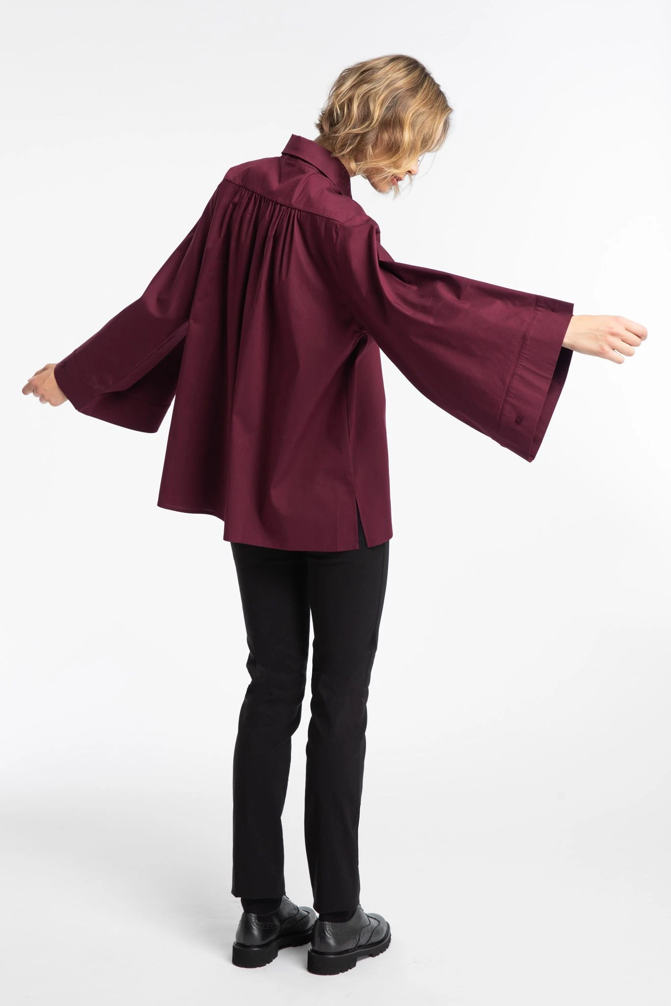 Kuusama Naisten Paitapusero, KLIO SHIRT 74 CM Viininpunainen 4 Kuusama Naisten Paitapusero, KLIO SHIRT 74 CM Viininpunainen - Image 2