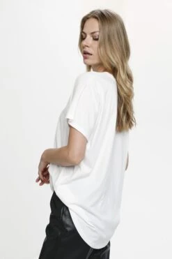 Culture Naisten T-paita ARTA T-SHIRT Valkoinen -Kekäle naisten t paita arta t shirt valkoinen 5