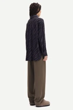 Kekäle -Kekäle samsoe and samsoe naisten kauluspaita alfrida shirt musta kuosi 2