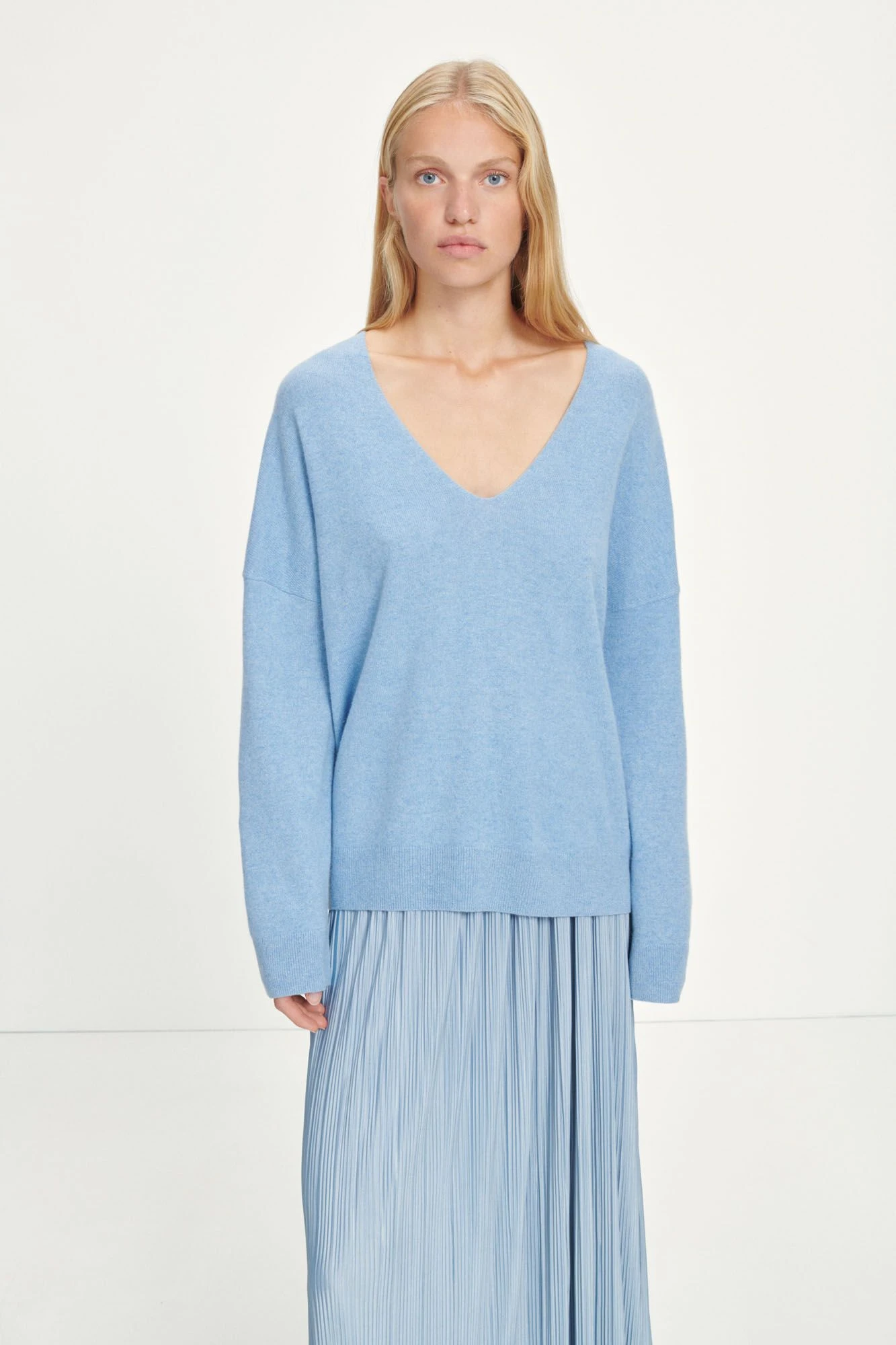 Samsoe And Samsoe, Naisten Neule, Nola V-n 6304 Vaaleansininen 3 Samsoe And Samsoe, Naisten Neule, Nola V-n 6304 Vaaleansininen