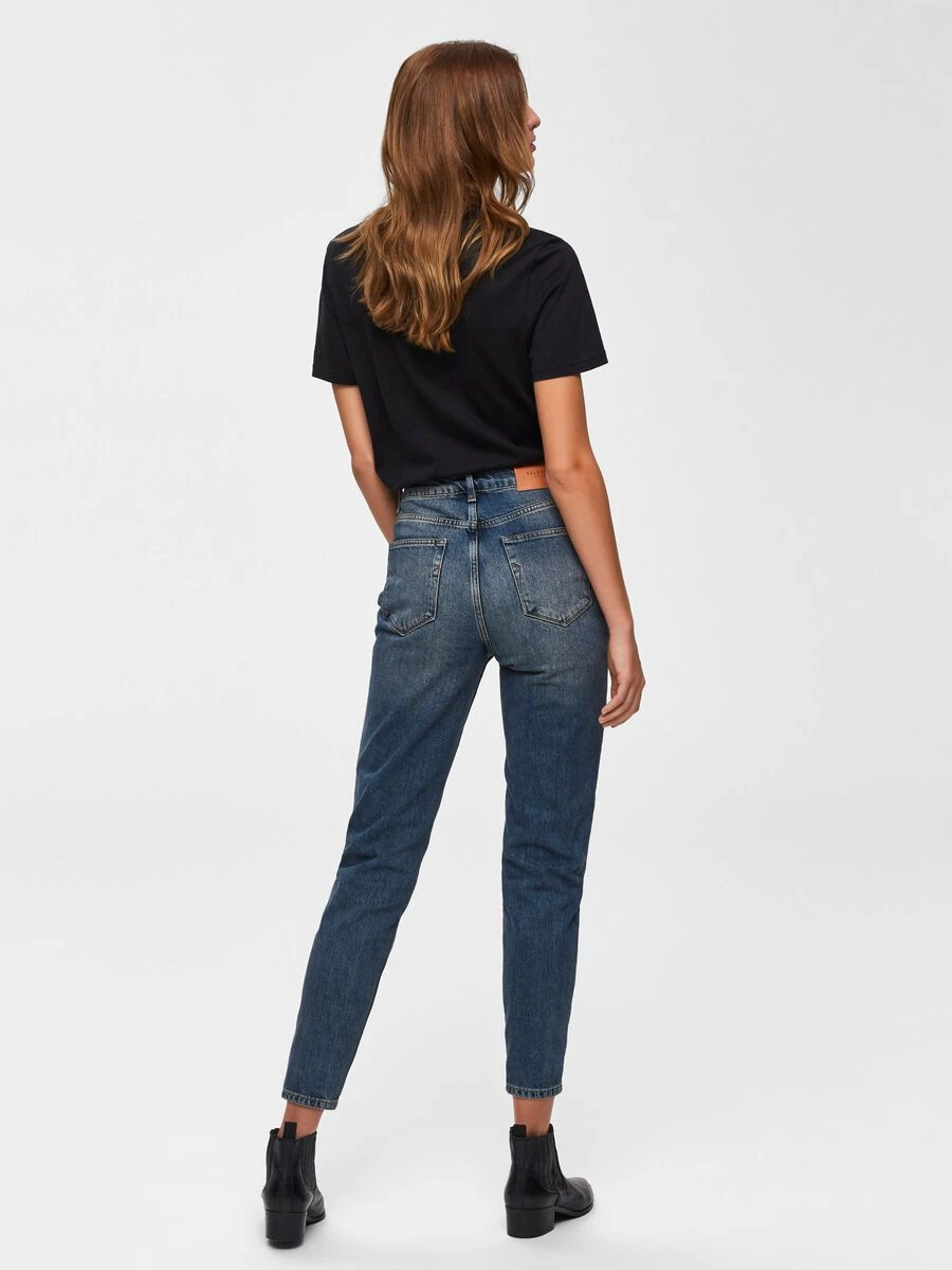 Selected Femme Naisten T-paita SLFMY PERFECT SS TEE BOX CUT B Musta 4 Selected Femme Naisten T-paita SLFMY PERFECT SS TEE BOX CUT B Musta - Image 2