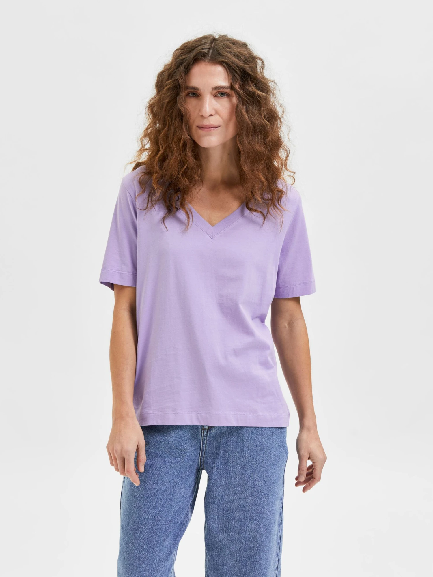 Selected Femme Naisten T-paita SLFSTANDARD SS V-NECK TEE Liila 3 Selected Femme Naisten T-paita SLFSTANDARD SS V-NECK TEE Liila